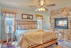 Others 5 Splash Mountain Lodge