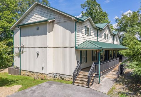 Others Magnolia Place 5 - Eight Bedroom Chalet