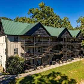 Primary image 1 브라이어스 로지 콘도 13F- 스리 베드룸 콘도, 더 아일랜드 인 피전 포지 호텔