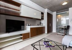 Others 5 Sky 1 BDR South Yarra Apartment