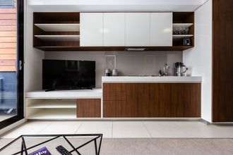 Others 4 Sky 1 BDR South Yarra Apartment