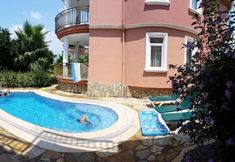 Others 4 Holland Villas 2 Bedroom