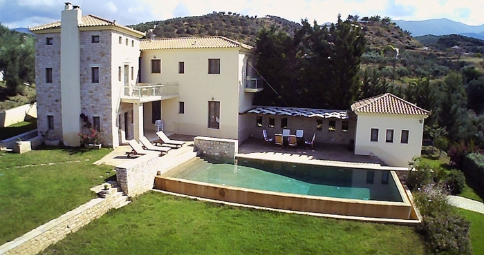 Others Luxurious Sea & Olive Private Villa - Pool