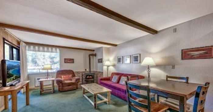 Lainnya Poolside  Right By The Shores Of Lake Tahoe 1 Bedroom Condo by RedAwning