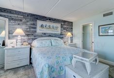 其他 5 Amelia by the Sea Oceanfront Condo with Access to Private Fishing Pier by RedAwning