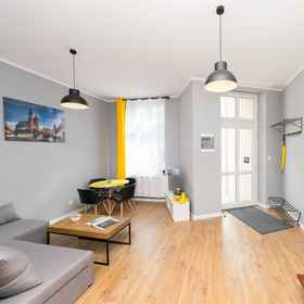 Primary image 1 Yellow Apartment Old Town Air Condition, Khách sạn Tỉnh Lesser Ba Lan