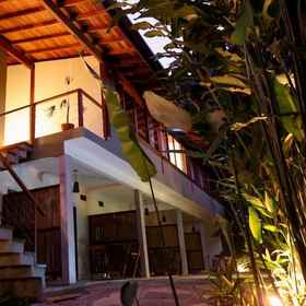 Imej utama 1 Moksha Surf Yoga Villas, โรงแรม & ที่พัก Meio Beach