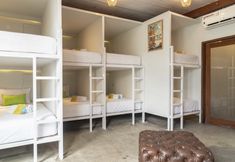 Lainnya 7 Socialista Lifestyle Hostel