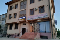 Others Hostel Mukarram