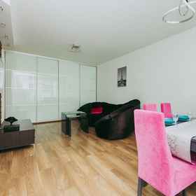 Primary image1萊什琴斯卡波蘭短期住宿公寓 - B14,Nowy Świat-Uniwersytet飯店