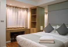 Others 2 JJ Suites - Your Home on 11