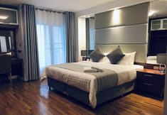 Others 4 JJ Suites - Your Home on 11