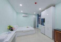 기타 6 7S Hotel Rainy House