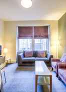 Ảnh chính Perfect Location! - Stylish & Cosy Rose St Apt