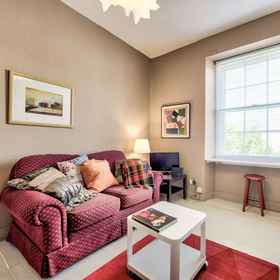 Primary image1JOIVY Famous St. Mary's Street Old Town Apartment,Edinburgh Butterfly & Insect World飯店