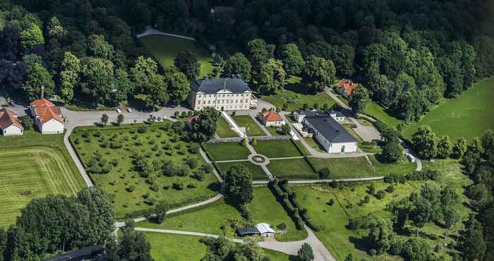 Others Hedenlunda Slott