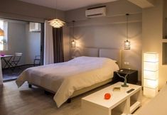 Lain-lain 3 Athens Suites