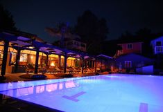 其他 6 Olimpos Salinas Wooden Houses