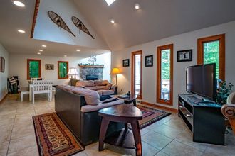 Khác 4 White Diamond