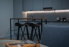 기타 5 Ermine Suites