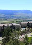 Imej utama Pinnacle Pointe - By Vacations Kelowna