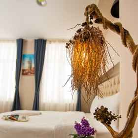 Primary image 1 Corner Garden Hotel, Khách sạn Princes' Island - Tours & Tickets