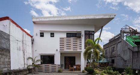 기타 2 Casa Herminia Baler