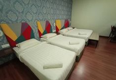 기타 6 W Hotel Cemerlang