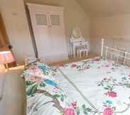 Lain-lain 4 Bridge Cottage Croyde 3-4 Bed, Sleeps 8, Hot Tub