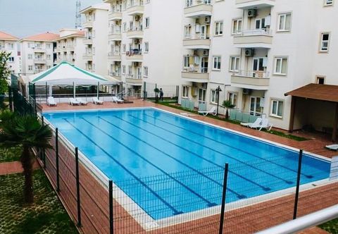 Others Esmertas Apart