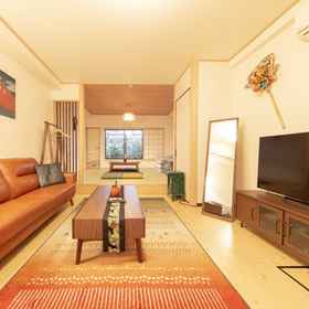 Primary image 1 구로몬조, NMB 48 극장 호텔