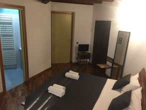기타 4 B&B Treviglio