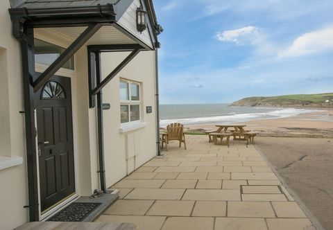 Others Beach Breeze Croyde 2 Bed, Sleeps 4-5, Sea Beach Views