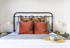 其他 7 Live Life Plaka