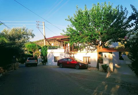 Others Lotus Patara Apart