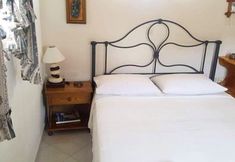 Others 7 Complex of Cycladic traditional houses