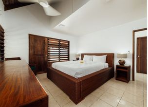 其他 4 Waves at Surfside