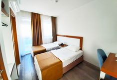 Lain-lain 2 Karden Otel