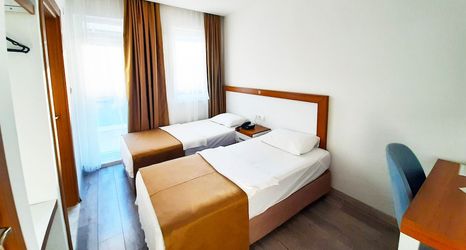 Lain-lain 2 Karden Otel