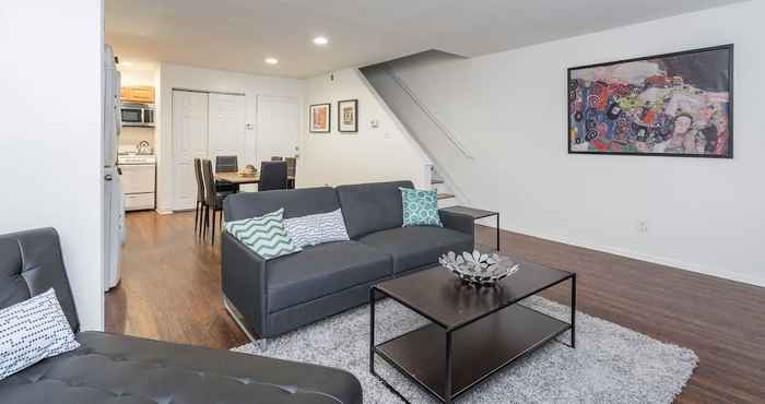 Others Perfect Downtown Apt w/ Free 2 Car Parking