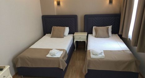 기타 2 Stone House