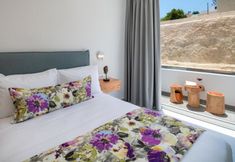 Others 2 Harmony Suites