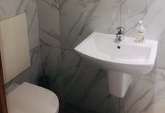 Others 3 Six Bells Hotels