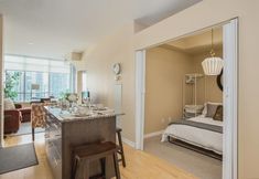 Others 5 Executive Condo in the Heart of Downtown