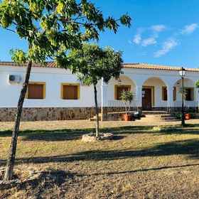 Primary image 1 Complejo Rural El Buraco, Berzocana Hotels