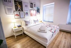 Others 5 Flats Company Ajda Apartment