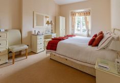 Lain-lain 7 Holcombe House