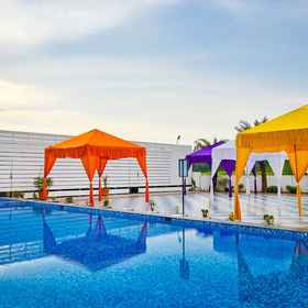 Primary image 1 Hotel Laxmi Empire, Khách sạn Nhà thờ Thánh Gioan Baotixita