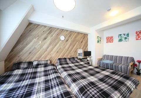 Others World Inn Naniwa