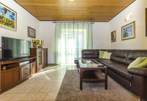 Lain-lain Apartments Ljiljana